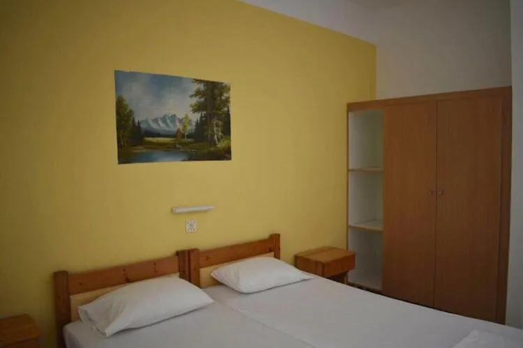 Afroditi Haus Sarti Apartment